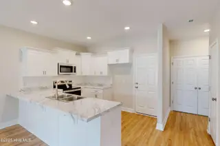209 Sandpiper Place, Holly Ridge, NC 28445 – photo 7: 209 Sandpiper Place - Interiors - Edited