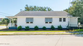 800 Mulberry Street, Beaufort, NC 28516 – photo 4: 800 MULBERRY NEW PAINT (3)