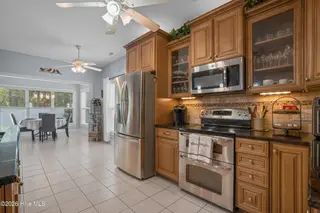 119 Cedar Tree Lane SW, Calabash, NC 28467 – photo 14: Upgraded cabinets