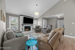 6102 Felucca Court, New Bern, NC 28560 – photo 7: 20-web-or-mls-DSC_1032