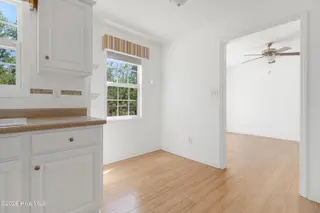 317 Appaloosa Court, Swansboro, NC 28584 – photo 13: Breakfast nook