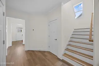 424 Northern Pintail Place, Hampstead, NC 28443 — 4-bedroom home in Magnolia Reserve, Hampstead, NC, photo 16 of 68: 11_hallway