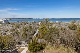 4204 Emerald Drive, Emerald Isle, NC 28594 – photo 9: 4204 Emerald Drive