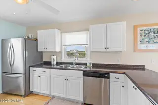 877 Ocean Boulevard W, Holden Beach, NC 28462 – photo 19: 14-www.kahunaphoto.com-00269KDP00269