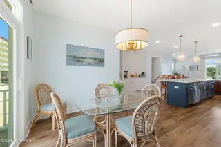 200 Olde Towne Yacht Club Drive 27 Inlet Cove/Slip 84, Morehead City, NC 28557 – photo 14: Dining area