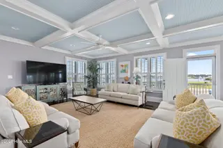104 Gallants Lane, Beaufort, NC 28516 — 5-bedroom home in Gallants Landing, Beaufort, NC, photo 8 of 52: Living Area