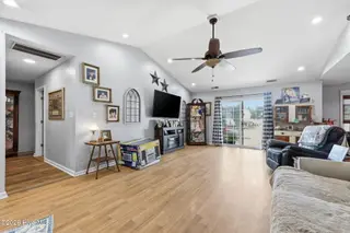 158 Quinn Hill Road, Newport, NC 28570 – photo 8: 29-web-or-mls-158 Quinn Hill 036
