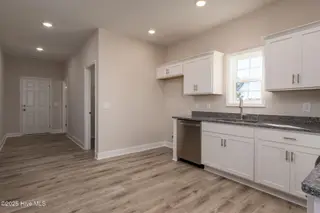 209 Shadow Grass Court, Stella, NC 28582 – photo 17: Kitchen
