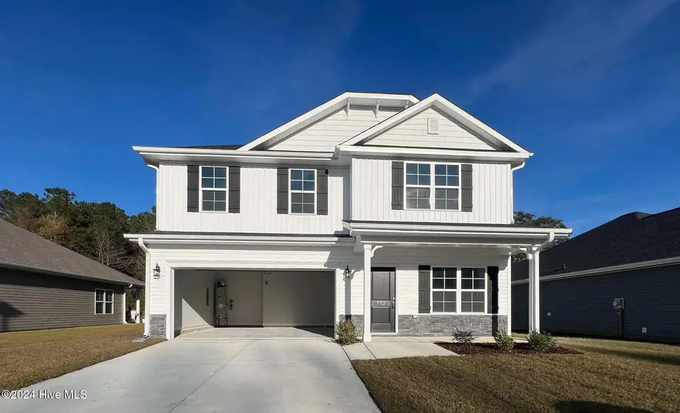 722 Greenwich Place, Richlands, NC 28574 – photo 1 of 24: 36b060c3-52e1-409b-83d7-8e034c93706c