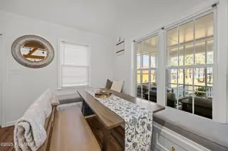 2517 Waccamaw Shores Road, Lake Waccamaw, NC 28450 – photo 12: Dining nook