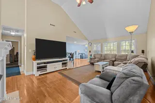 1207 Pelican Drive, New Bern, NC 28560 – photo 2: 1207 Pelican Drive, New Bern, NC 28560
