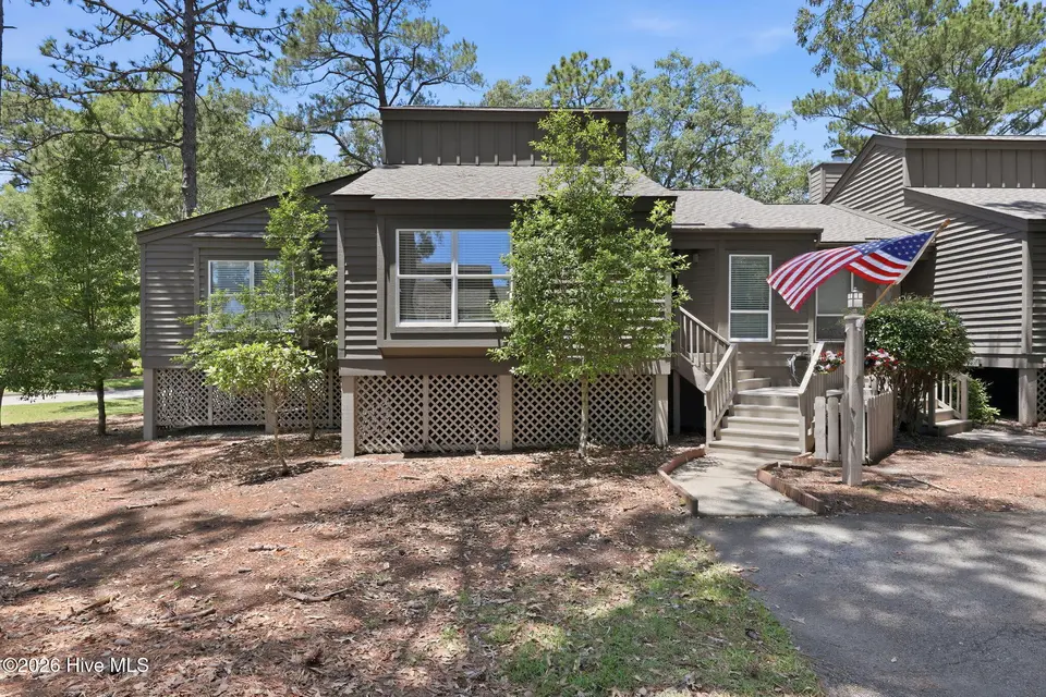7601 Windward Drive, New Bern, NC 28560 – photo 1 of 52: Your Condo Awaits!