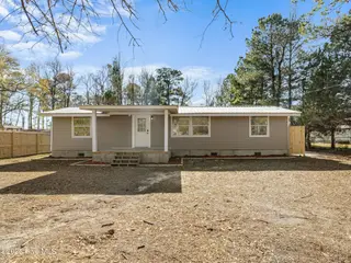 2073 Dawson Cabin Road, Jacksonville, NC 28540 — 3-bedroom home, Jacksonville, NC, photo 2 of 44: Front