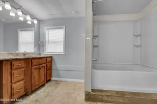 1784 N.C. Hwy-172, Sneads Ferry, NC 28460 — 3-bedroom manufactured home, Sneads Ferry, NC, photo 22 of 28