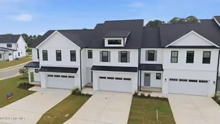 304 Colmar Way B, Greenville, NC 27858 – photo 17: 4-web-or-mls-DJI_20260901141846_0583_D