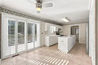 1053 Colleton Way, Trent Woods, NC 28562 – photo 12: 12-web-or-mls-0C0A2655