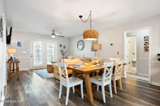 417 4th Street, Sunset Beach, NC 28468 — 4-bedroom home, Sunset Beach, NC, photo 9 of 41: 417 4th St, Sunset Beach, NC