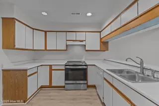 6128 Inland Greens Drive, Wilmington, NC 28405 – photo 13: 55-web-or-mls-BTS00133