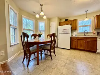 3106 Drew Avenue, New Bern, NC 28562 – photo 8: 6A4D8ADC-609E-423E-8978-F901BB969FBD_1_2
