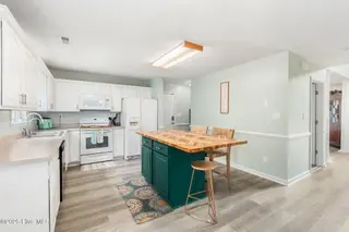 442 Star Hill Drive, Cape Carteret, NC 28584 – photo 16: 41-web-or-mls-chadwick-visuals-442-star-