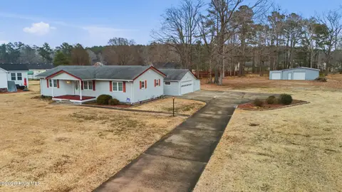 1392 Nixonton Road, Elizabeth City