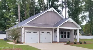 12 Paddington Way, Trent Woods, NC 28562 – photo 1: 12 Paddington Way, Trent Woods, NC