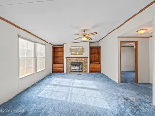 340 Belgrade Swansboro Road, Stella, NC 28582 – photo 18: Family Room 01