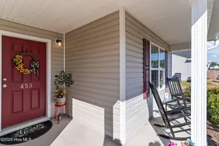453 Old Charleston Drive SE, Bolivia, NC 28422 — 3-bedroom home in Brookstone, Bolivia, NC, photo 7 of 46: 63-web-or-mls-BTS00510