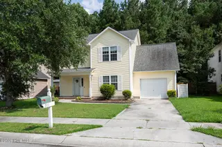 305 Providence Drive, Jacksonville, NC 28546 – photo 2