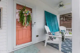 303 W Oak Island Drive, Oak Island, NC 28465 – photo 4: 303 W Oak Island Dr-4