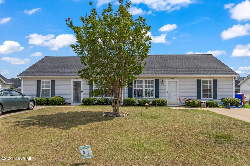 1121 Masters Lane A And B, Greenville, NC 27834 – photo 1 of 23: 1121
