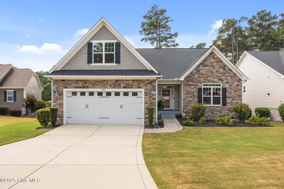 380 N Bracken Fern Lane, Southern Pines, NC 28387 – photo 1 of 42: 3-web-or-mls-AZ3A7825