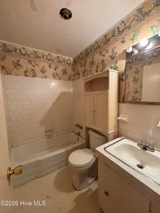 112 Gainey Drive, Goldsboro, NC 27530 — 3-bedroom home, Goldsboro, NC, photo 10 of 16: IMG_0945
