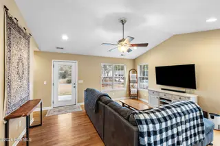 371 Pine Lake Road, Southport, NC 28461 — 3-bedroom home, Southport, NC, photo 4 of 33: 371PineLakeRd-12