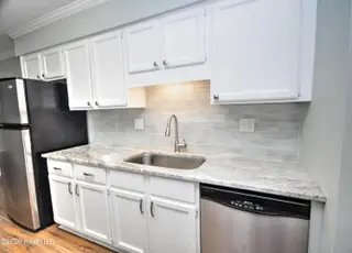 308 Country Club Villa Drive # 3, Shallotte, NC 28470 — 2-bedroom condo in Brierwood Estates, Shallotte, NC, photo 7 of 36: Kitchen2