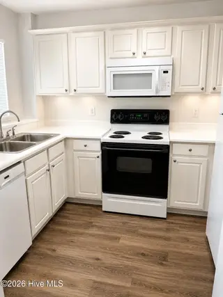 5063 Peachtree Avenue, Wilmington, NC 28403 – photo 4