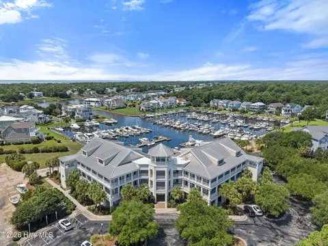 2571 St James Drive SE Unit 202, Southport