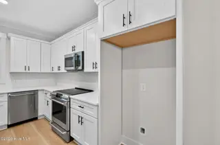 2303 Chestnut Street, Wilmington, NC 28405 — 3-bedroom home in Chestnut Heights, Wilmington, NC, photo 16 of 53: Kitchen