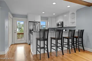 7118 Archers Creek Drive, Emerald Isle, NC 28594 – photo 7: Kitchen Bar