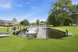 1210 Pelican Drive, New Bern, NC 28560 – photo 2: Your own Boat Dock