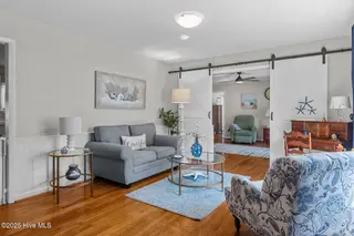 3012 Northwoods Drive, Jacksonville, NC 28540 – photo 5: Living Room
