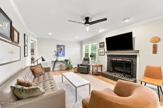 22 Pine Lake Drive, Whispering Pines, NC 28327 – photo 18: So much natural light