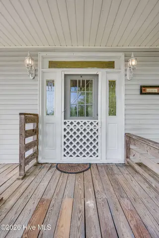 295 Henry Dunn Pickett Road, Beulaville, NC 28518 — 3-bedroom home, Beulaville, NC, photo 18 of 74: DSC_9028