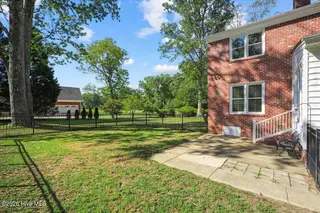 404 Barrington Drive, Tarboro, NC 27886 – photo 6: 08-404 Barrington Dr-8 - Copy
