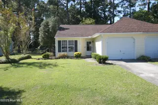 105 Jenny Lane, Havelock, NC 28532 — 2-bedroom townhome in Village Park, Havelock, NC, photo 1 of 17: IMG_4095
