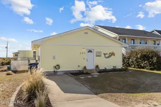 601 Emerald Drive, Emerald Isle, NC 28594 – photo 3: 601 Emerald Dr