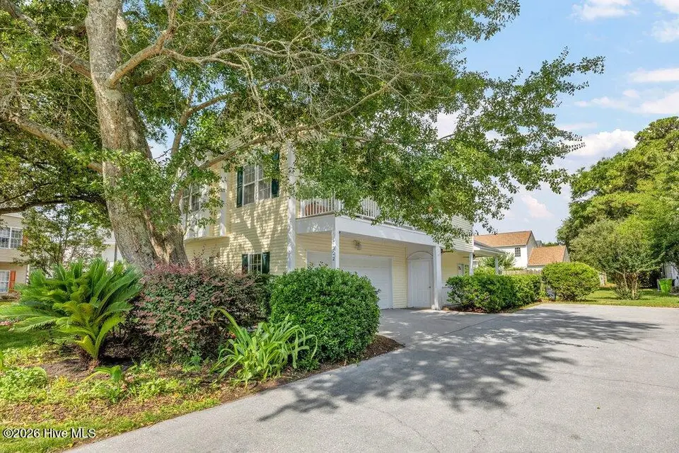 7322 Cassimir Place, Wilmington, NC 28412 – photo 1 of 29: 001_img_1448_755