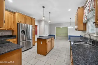 3220 Amber Drive, Wilmington, NC 28409 – photo 6: 3220AmberDrive-37