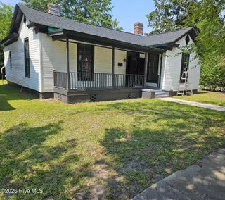 315 Tarboro Street NE, Wilson, NC 27893 – photo 1: left