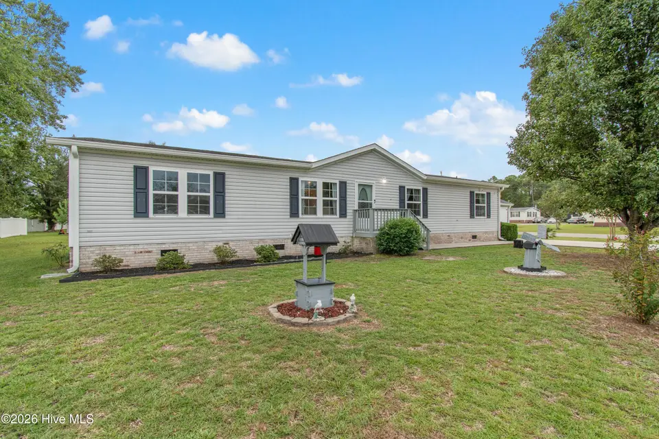 1109 Nautical Lane SW, Calabash, NC 28467 — 4-bedroom manufactured home in Village At Calabash, Calabash, NC, photo 1 of 34: 1109 Nautical